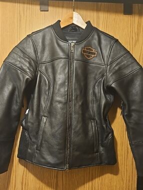 New W/O Tags Harley-Davidson Black Women's Leather Riding Jacket w/ Orange Patch